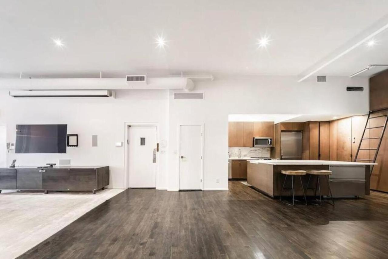 Luxurious 3 Bedroom Beautifully Renovated Loft Apartamento Nova York